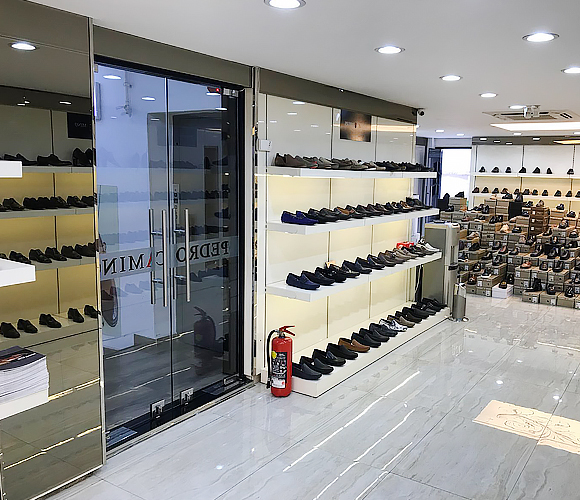 Devran Ayakkabı Showroom
